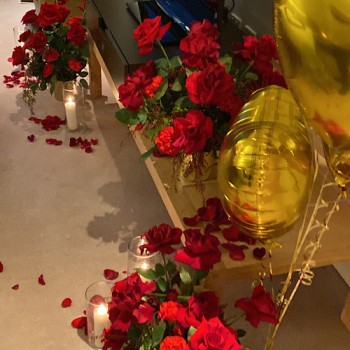 Luxury Room Flower Setup