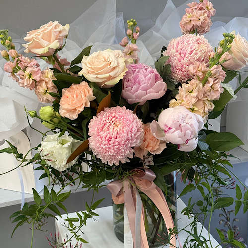 Flower Delivery Melbourne: How to Choose the Right Online Florist