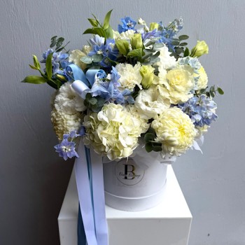 Blue & White Hat Box Arrangement