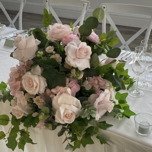Guest Table Centrepiece - Light Pink 