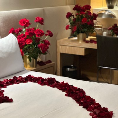 Luxury Room Flower Setup of red roses Melbourne
